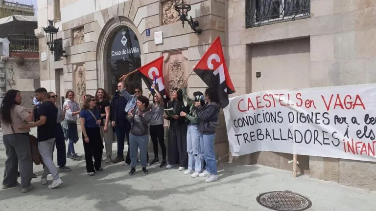 Sector social exige la aplicación del acuerdo de equiparación salarial en Cataluña.