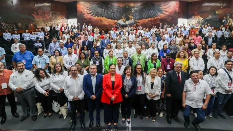 Organizaciones sindicales analizan los retos laborales de las universidades públicas durante el Congreso Nacional de la CONTU.