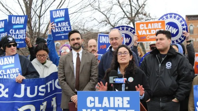 Nueva York crea una agencia municipal para defender los derechos laborales y apoyar a los sindicatos.
