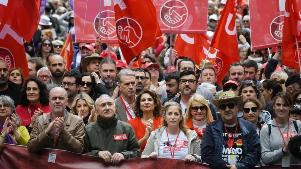 Sindicatos participarán en España en una negociación sobre inteligencia artificial, empleo, derechos laborales y automatización.