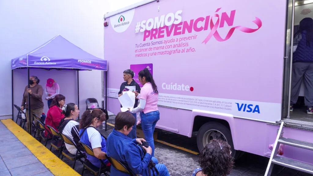 Banco Azteca acerca mastografías gratuitas a mujeres con Ruta de la Prevención