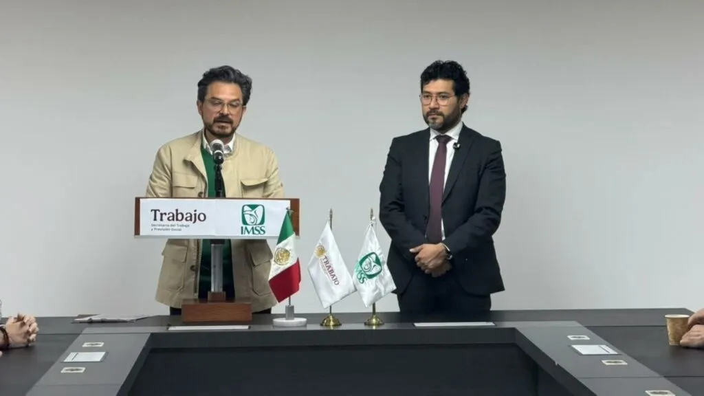 IMSS ofrece un incremento salarial global del 8% mientras trabajadores sindicalizados exigen un aumento del 10% directo al sueldo.